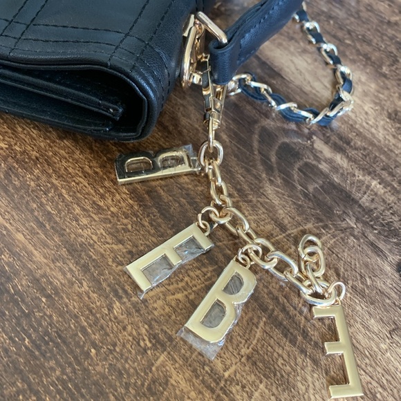 BEBE BLACK QUILTED CROSSBODY BAG - Picture 9 of 9